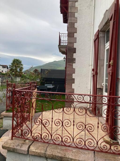 Entier, Terrasse, 4 Personnes Sur Le Gr10 Apartment Saint-Etienne-de-Baigorry